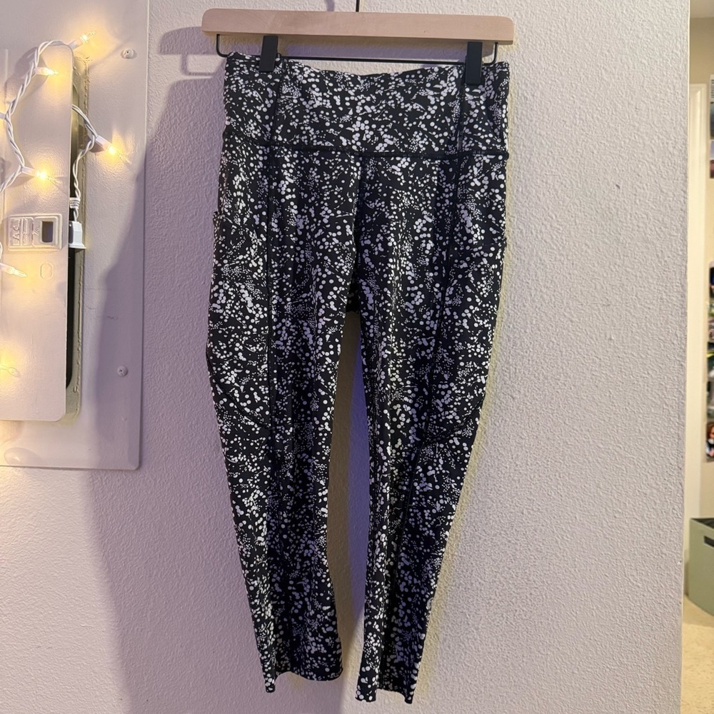 Lululemon Fast & Free Crop II leggings in the "Chirasu" black spotted patter